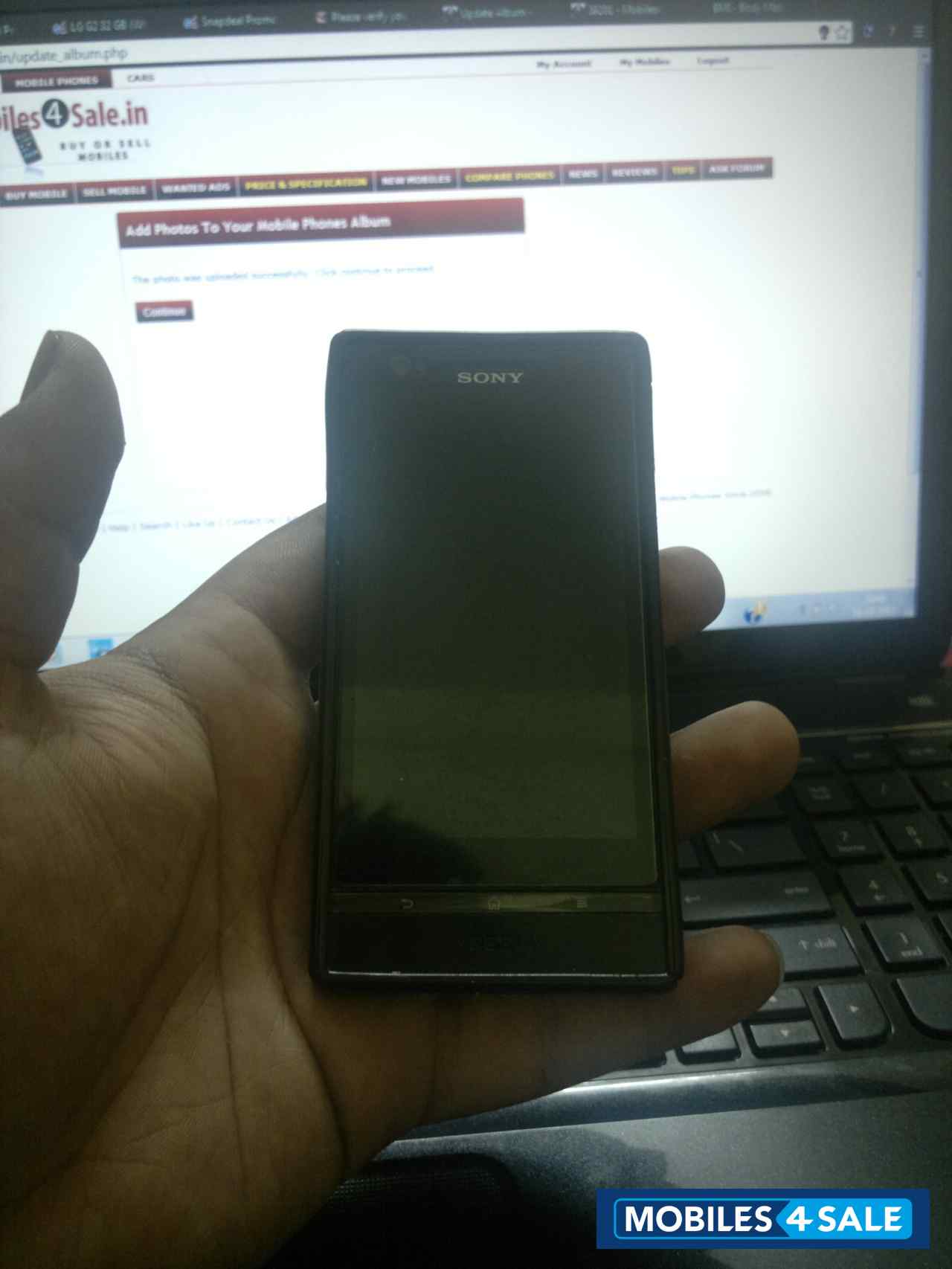 Black Sony Xperia P