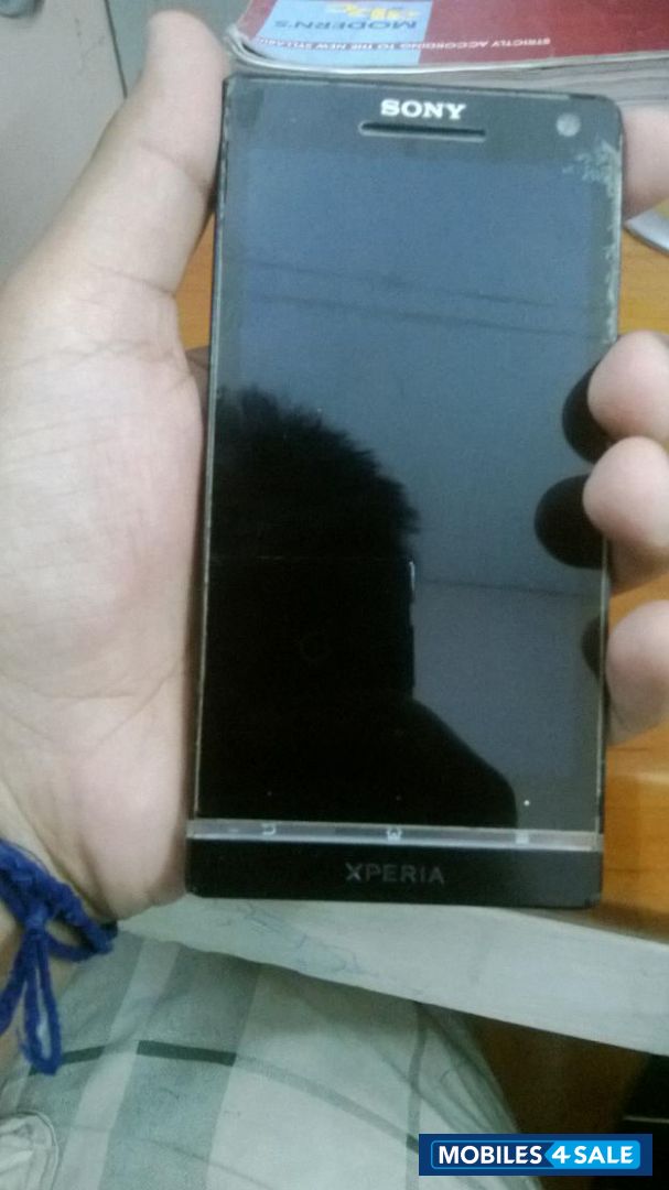 Black Sony Xperia S