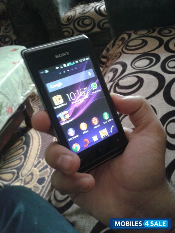 Black Sony Ericsson Xperia E Dual