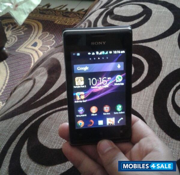 Black Sony Ericsson Xperia E Dual