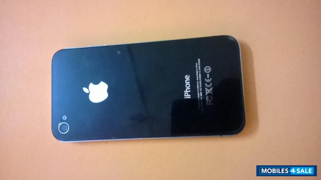 Black Apple iPhone 4