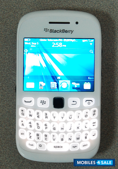 White BlackBerry Curve 9320