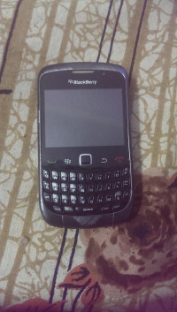 Black BlackBerry Curve 9300