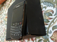 Black BlackBerry Bold 9780