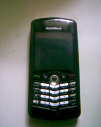 Black BlackBerry Pearl 8100