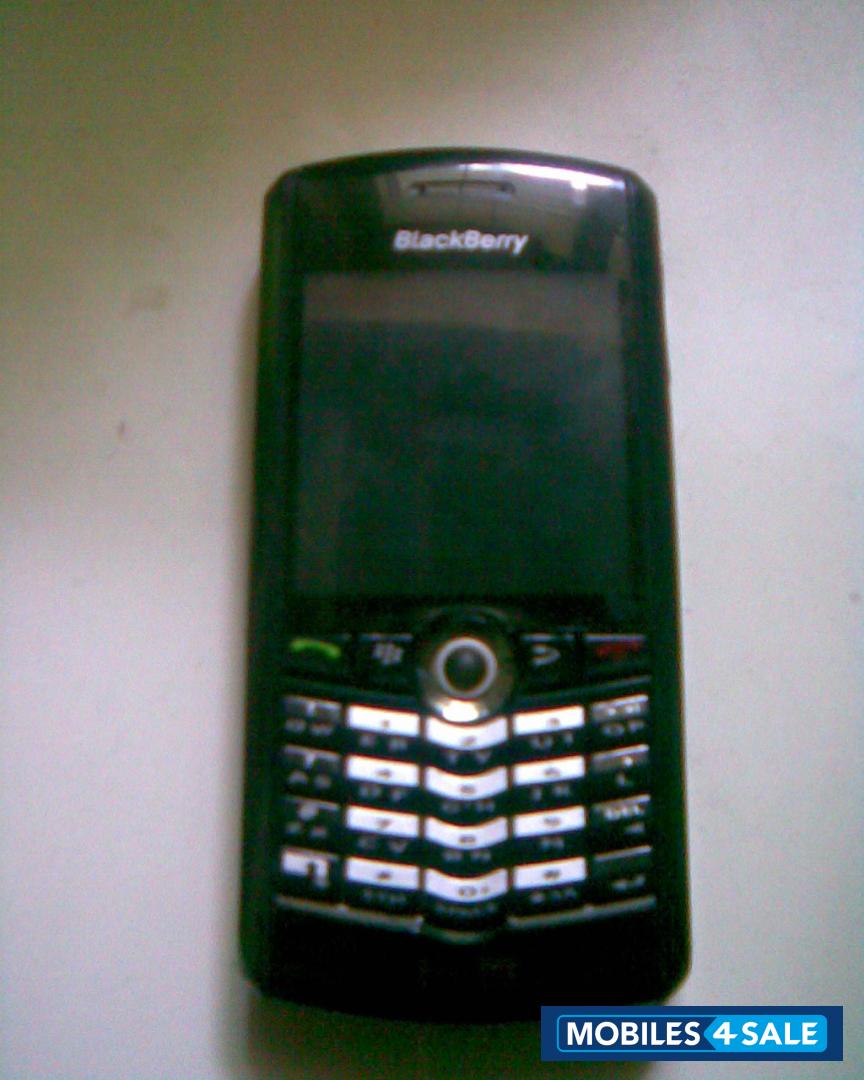 Black BlackBerry Pearl 8100