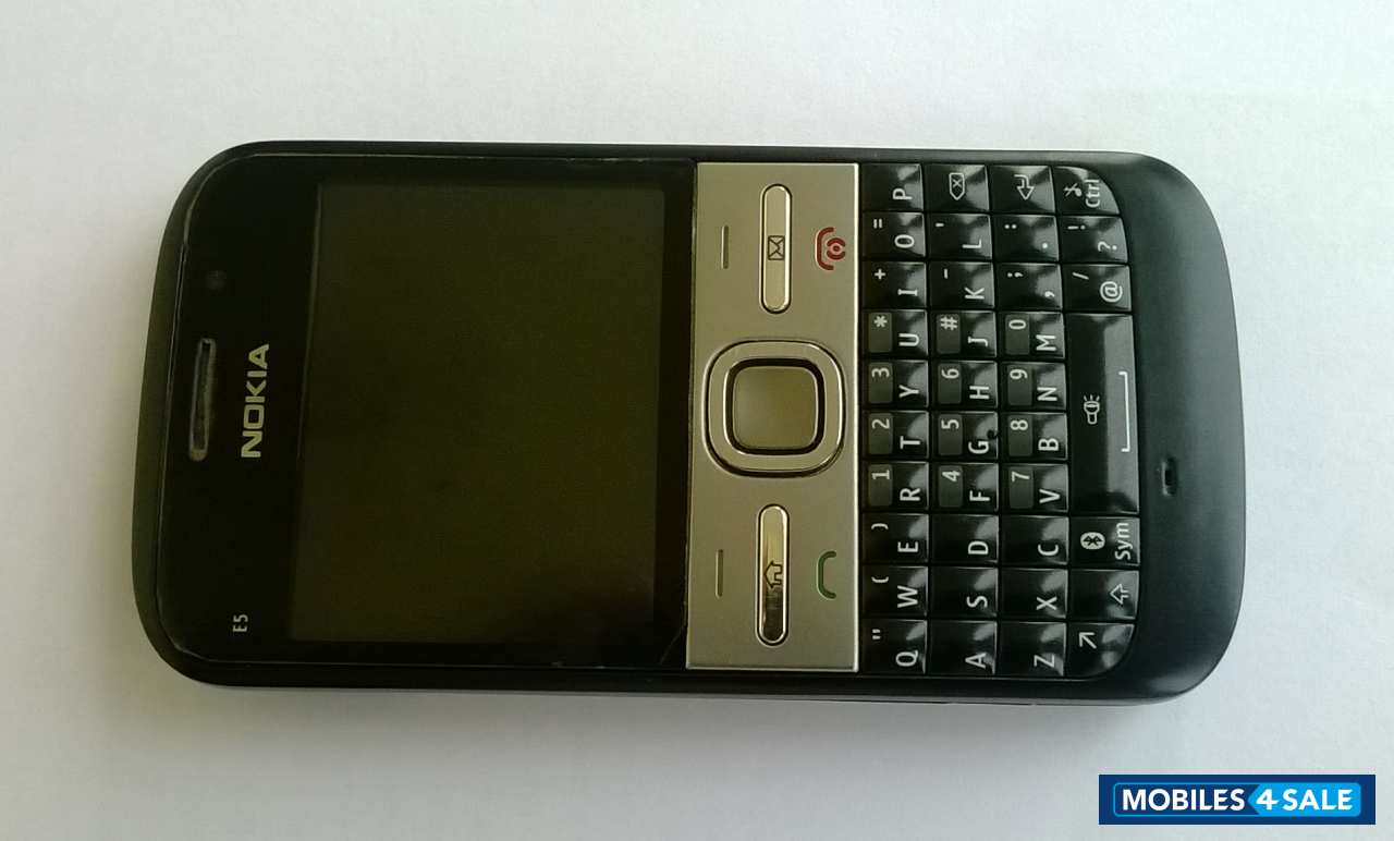 Black Nokia E5-00