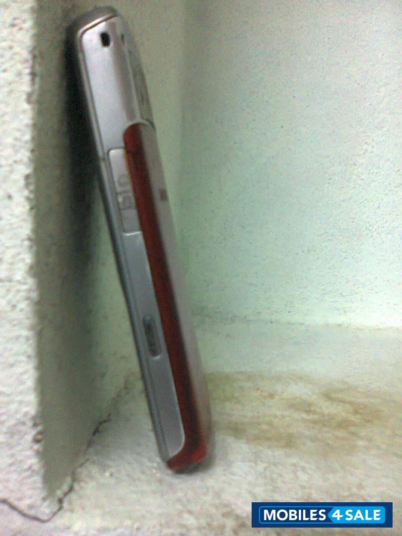 Red Samsung GT-S3310i