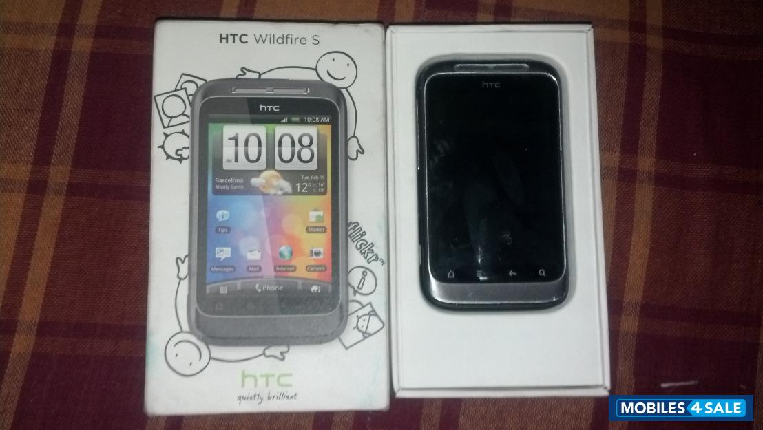 Grey HTC Wildfire S