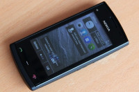 Black Nokia 500