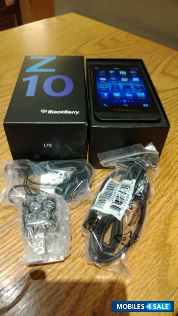 Black BlackBerry Z10