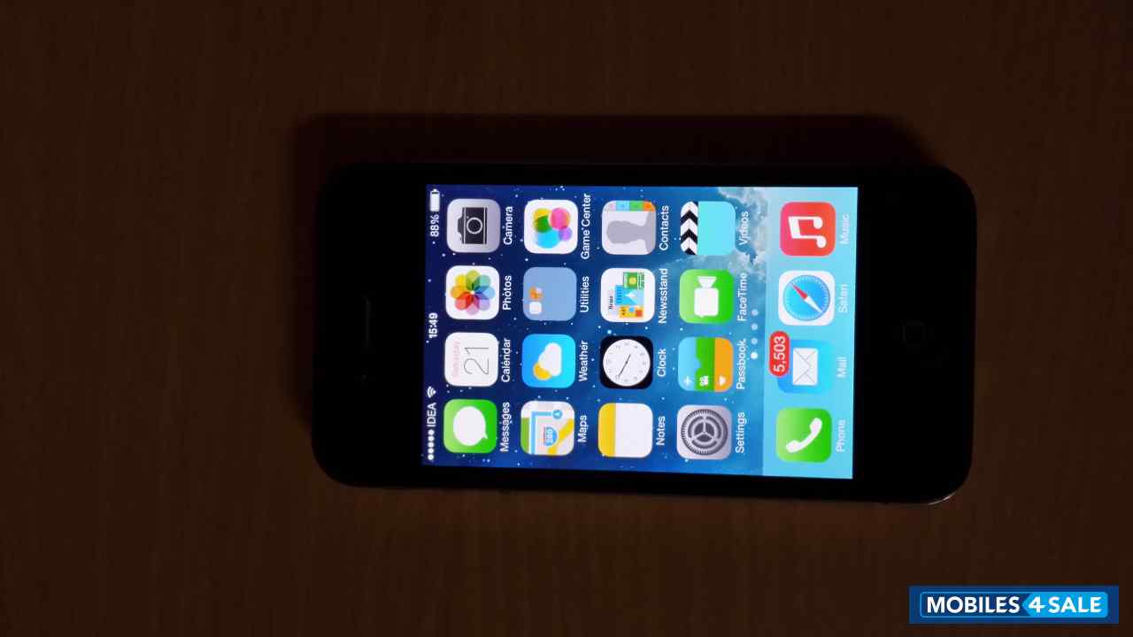 Black Apple iPhone 4