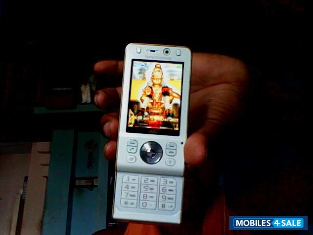 White Sony Ericsson W910