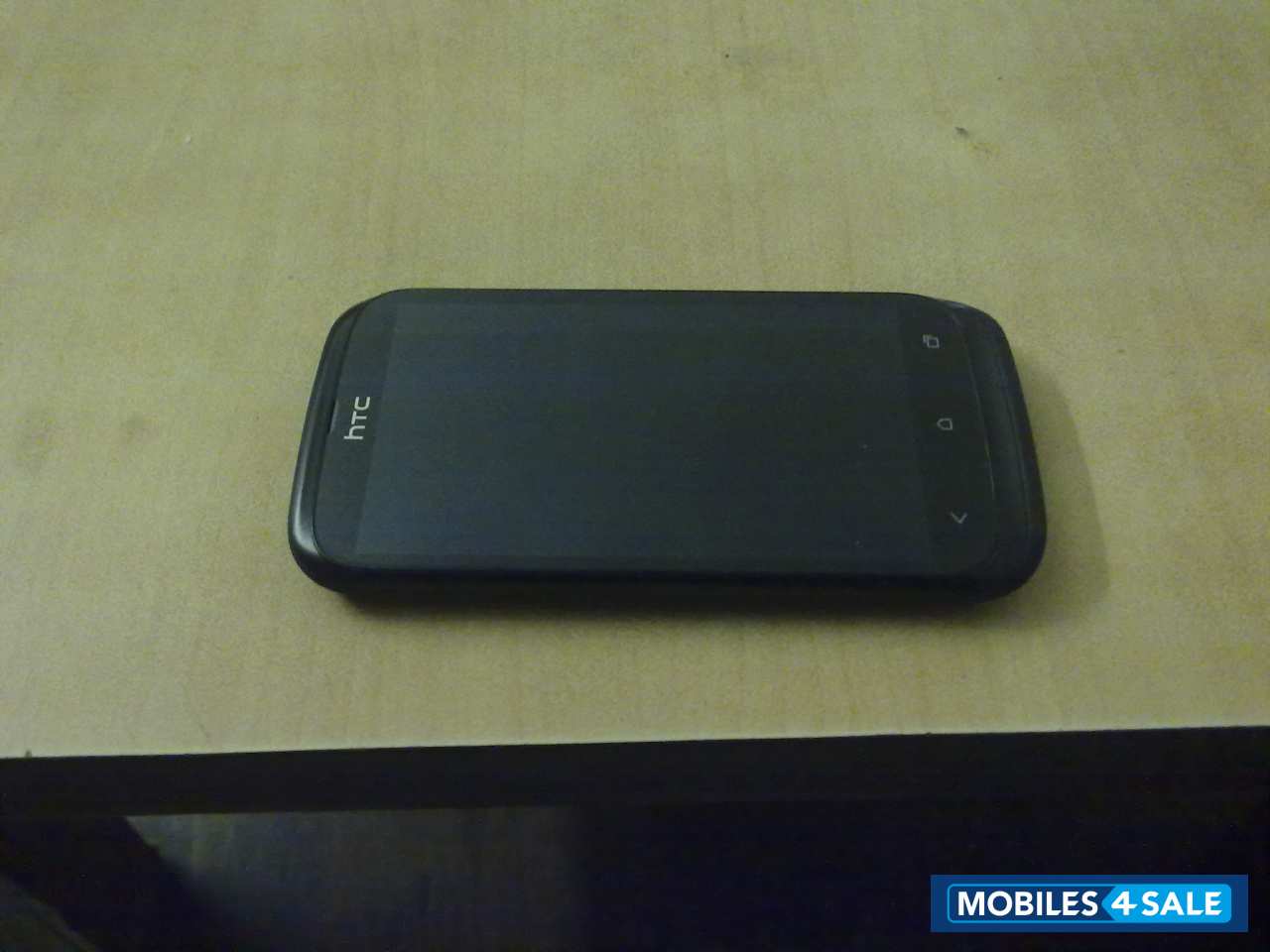 Black HTC Desire V