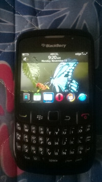 Black BlackBerry Curve 8520