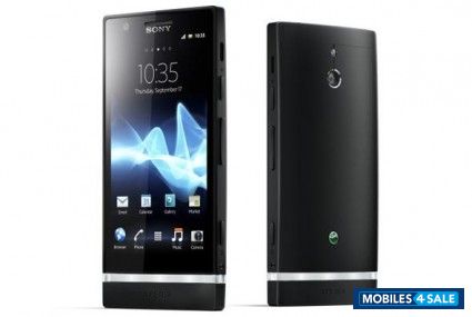 Black Sony Xperia P