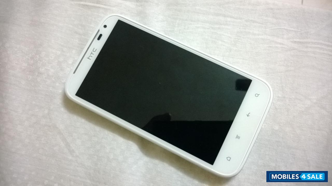 White HTC Runnymede