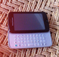 Black Sony Ericsson txt pro