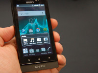 Black Sony Xperia sola