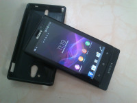 Black Sony Xperia sola