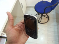 Black BlackBerry Bold 9900