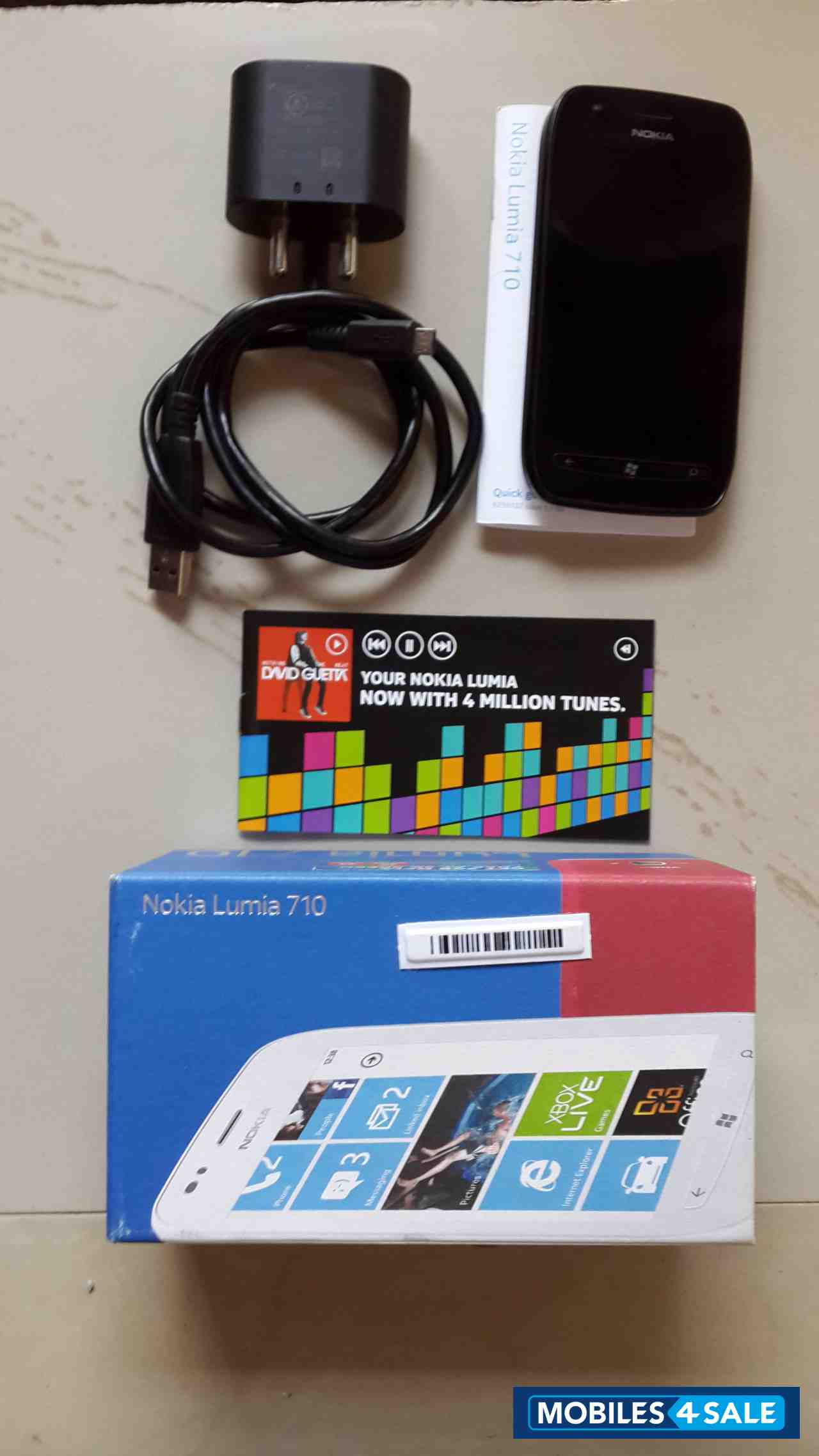 Black Nokia Lumia 710