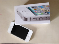 White Apple iPhone 4S