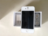 White Apple iPhone 4S