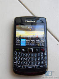 Black BlackBerry Bold 9780