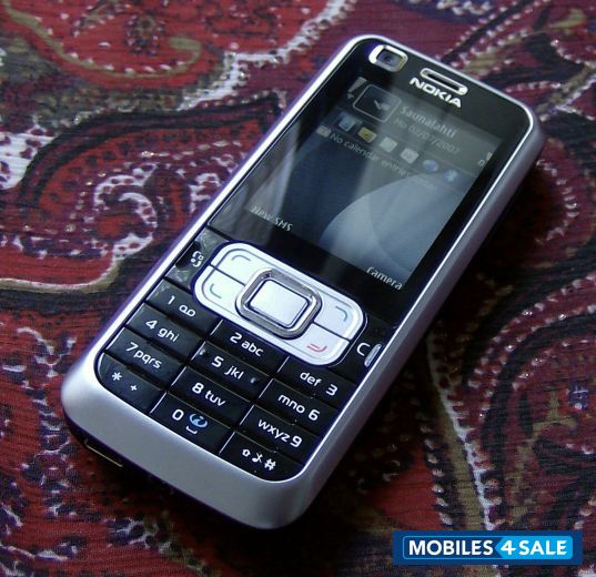 Black Nokia 6120 classic