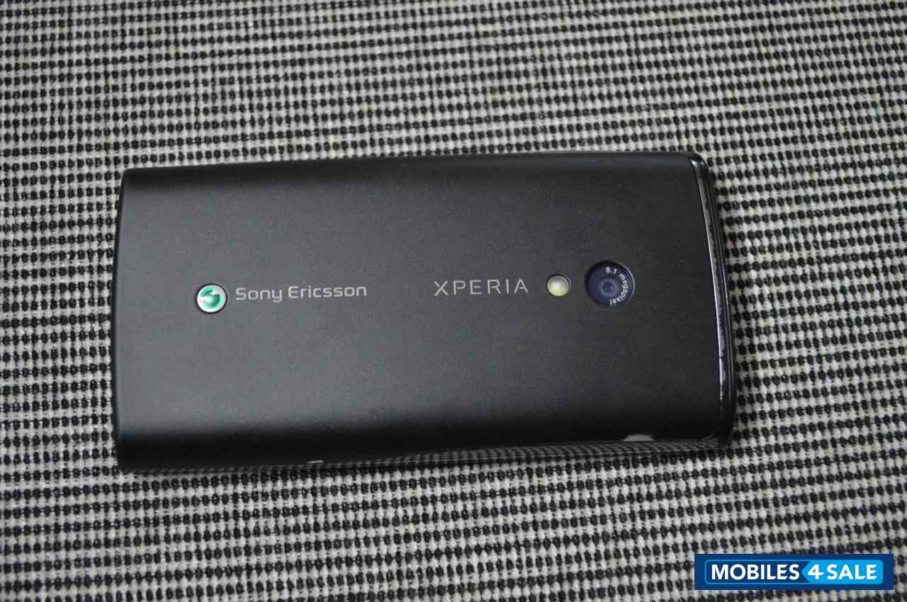 Black Sony Xperia X10