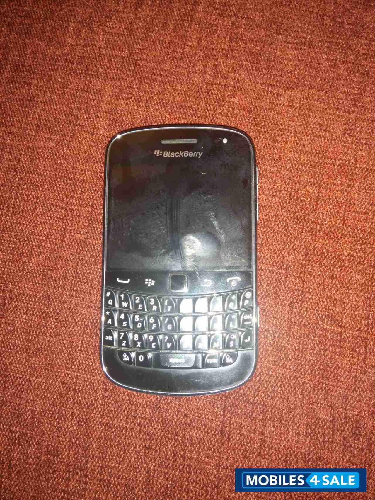 Black BlackBerry Bold 9900