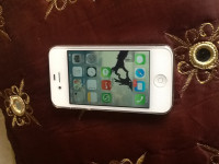 White Apple iPhone 4