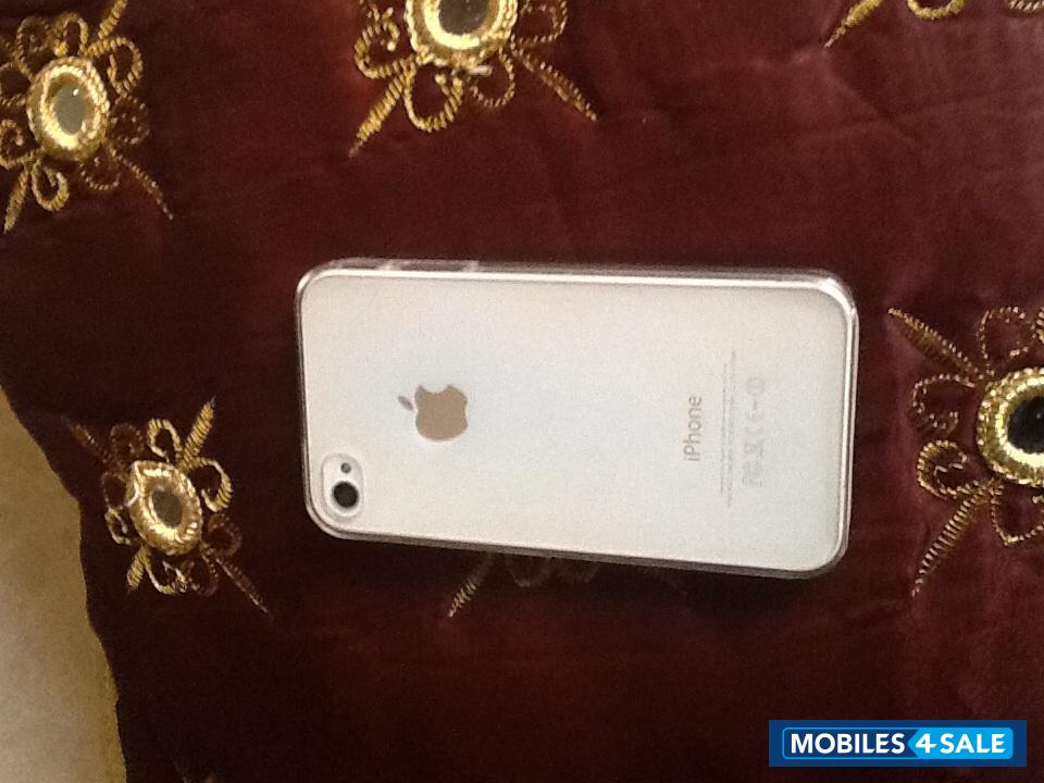 White Apple iPhone 4