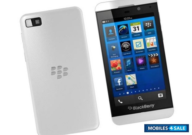 White BlackBerry Z10