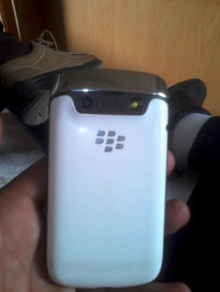 White BlackBerry Bold 9790