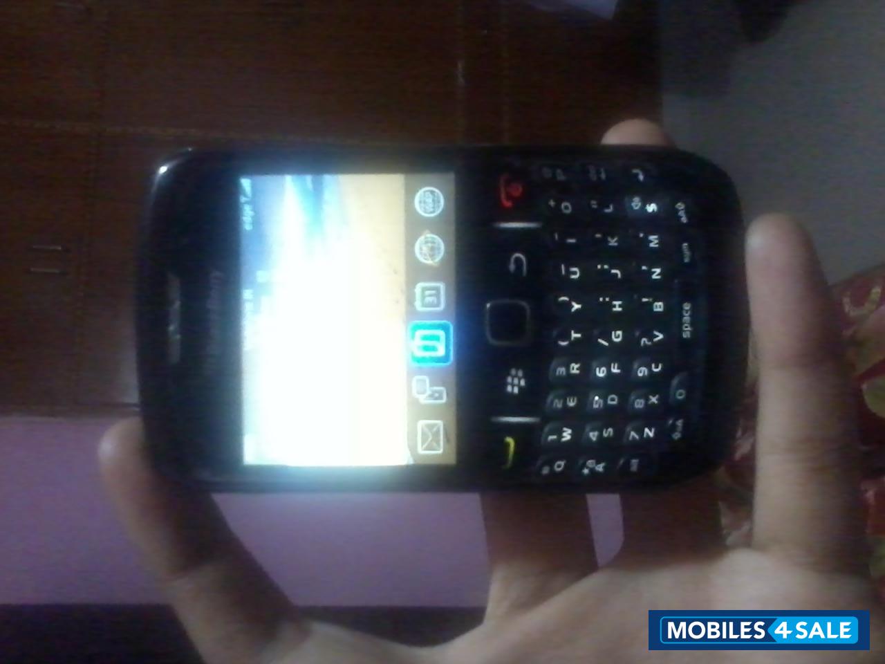 Black BlackBerry Curve 8520