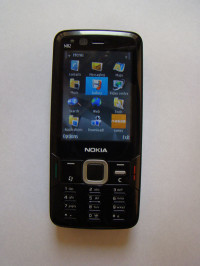 Black Nokia N82