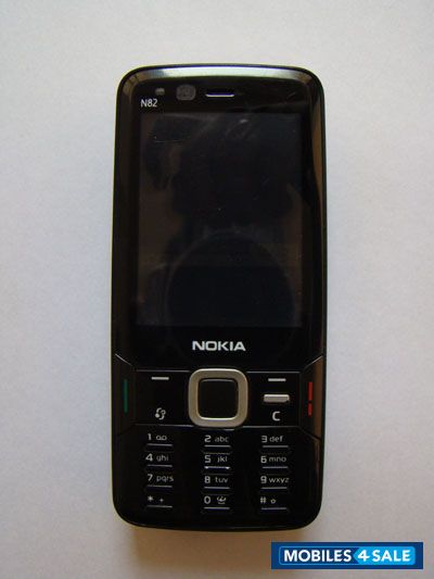 Black Nokia N82