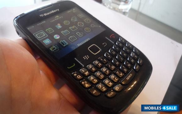 Black BlackBerry Curve 8520