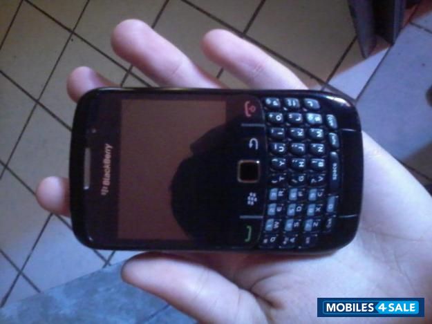 Black BlackBerry Curve 8520