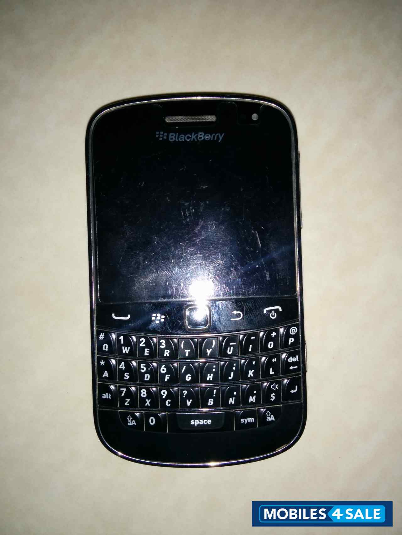 Black BlackBerry Bold 9900