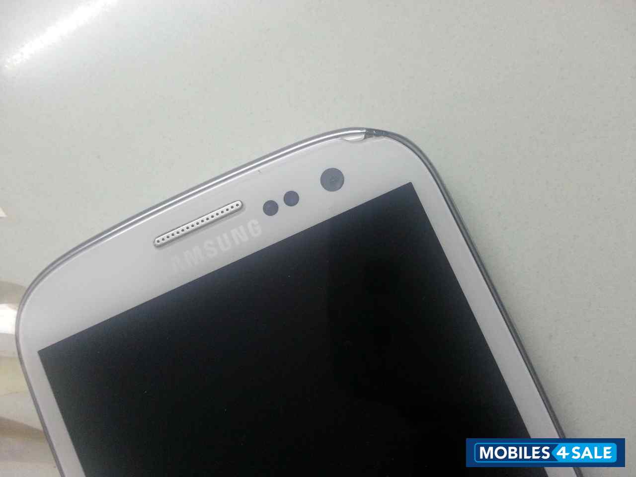 White Samsung Galaxy S3