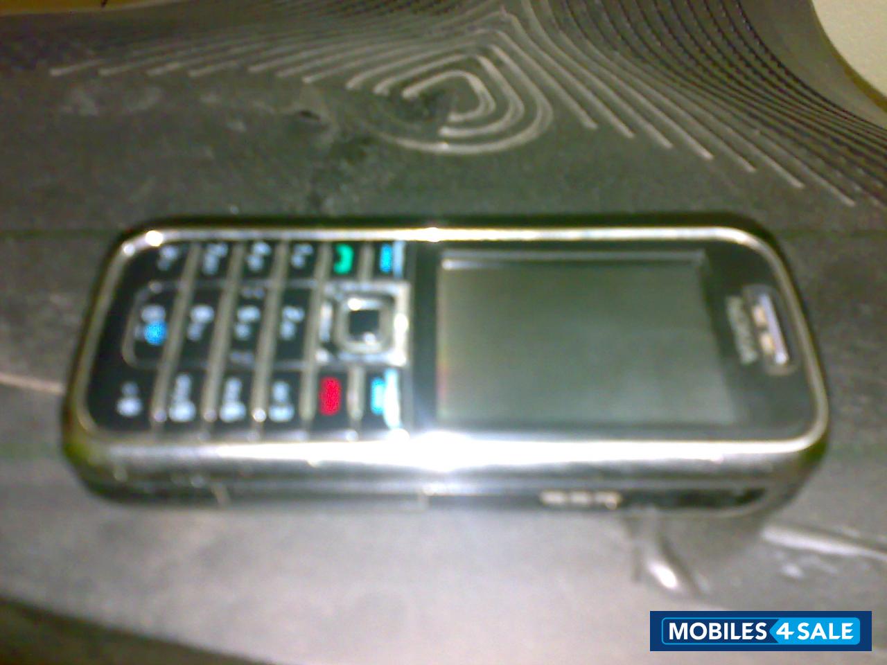 Black Nokia 6233