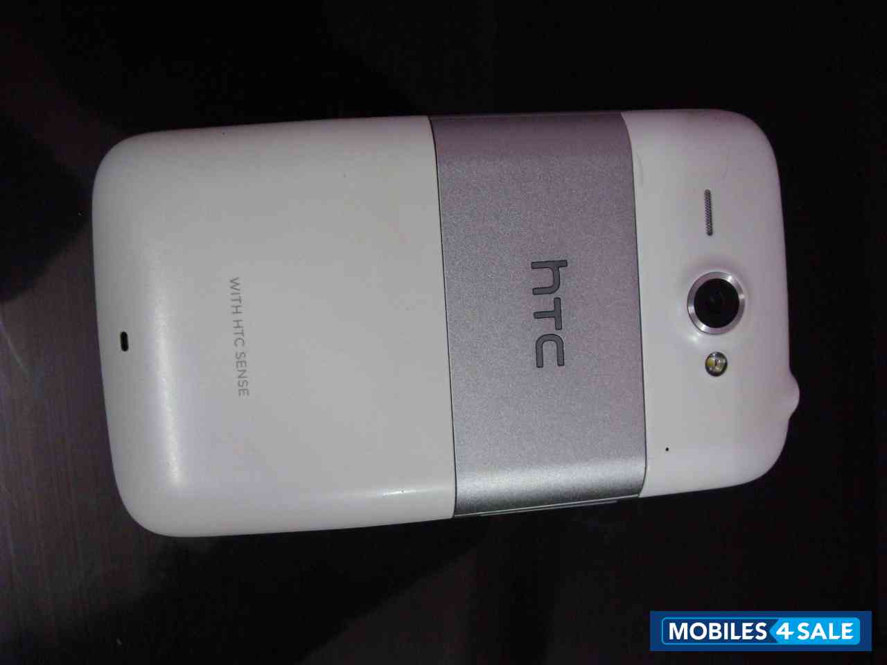 White HTC ChaCha