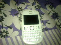 White Nokia Asha 200