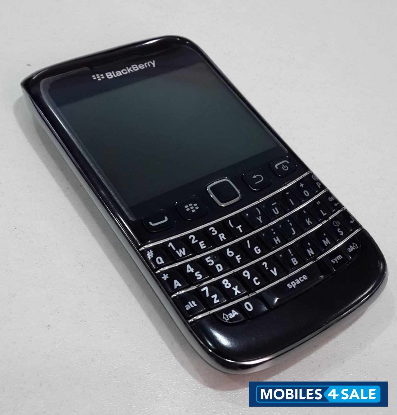 Black BlackBerry Bold 9790