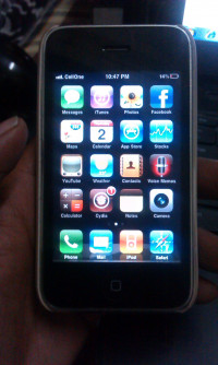 White Apple iPhone 3G