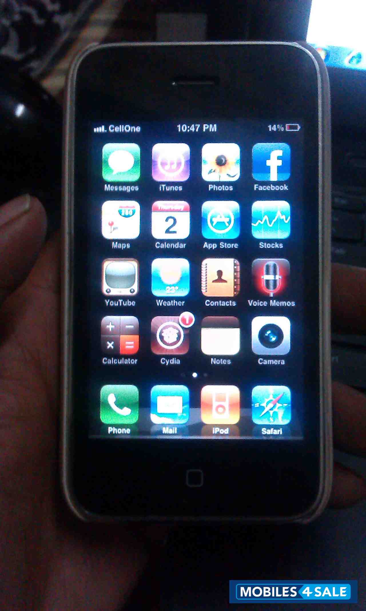 White Apple iPhone 3G