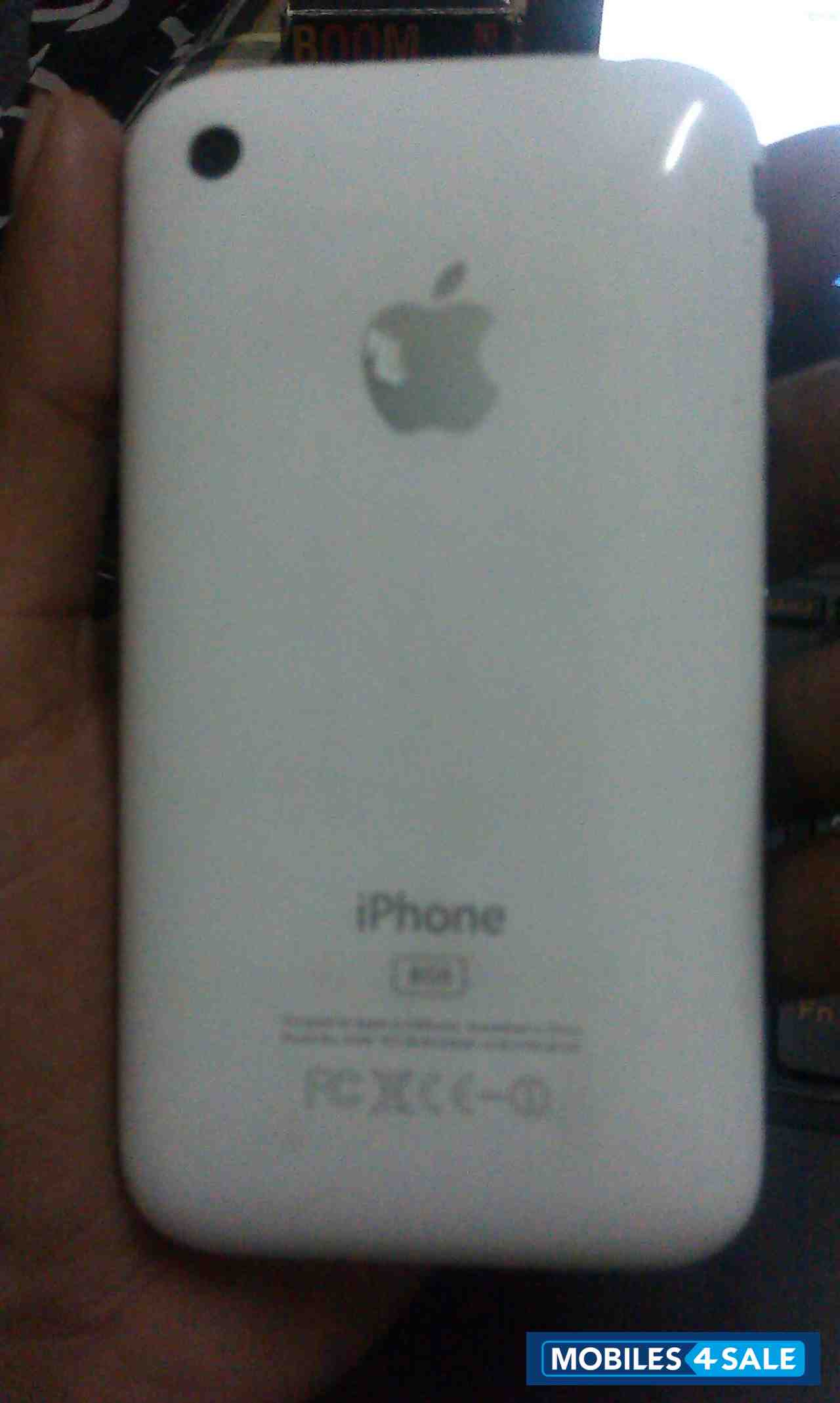 White Apple iPhone 3G